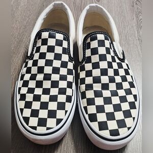 VANS black & cream platform checkered slip on sneakers are size 7.5M & 9 Womens
